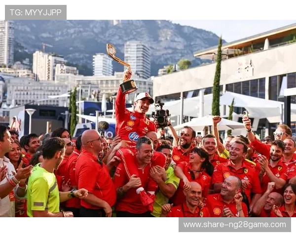 F1赛季最新动态揭秘顶尖车队激烈竞争与新秀崛起情况